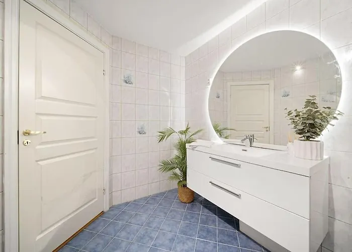 Lägenhet Stor I Sentrum!